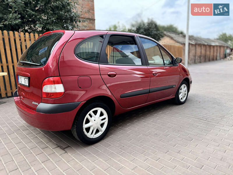 Хэтчбек Renault Megane 2003 в Казатине