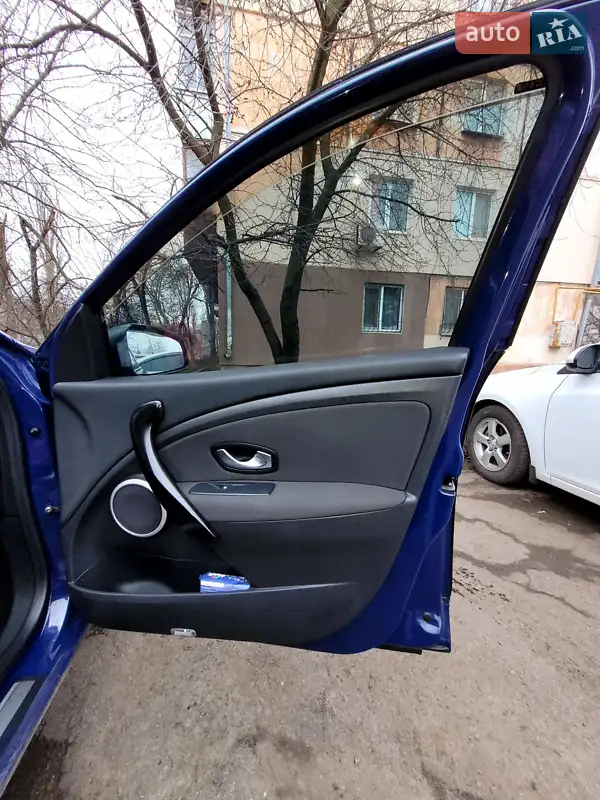 Renault Megane 2009 VIN VF1KZ1V0642521233 фото оголошення 28 з 77
