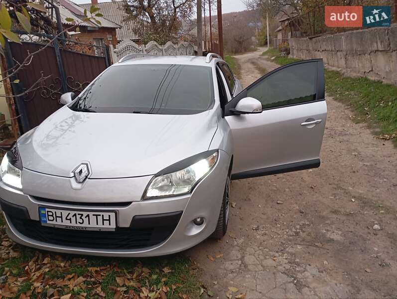 Універсал Renault Megane 2010 в Ананьїві