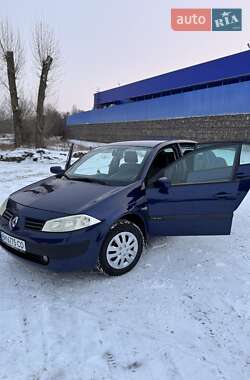 Седан Renault Megane 2004 в Сумах