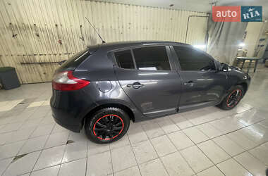 Хэтчбек Renault Megane 2009 в 