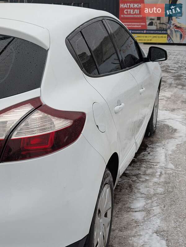 Хэтчбек Renault Megane 2015 в Конотопе фото 7 Хэтчбек Renault Megane 2015 в Конотопе