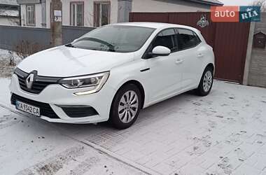 Хетчбек Renault Megane 2016 в Прилуках