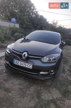 Хэтчбек Renault Megane 2015 в 