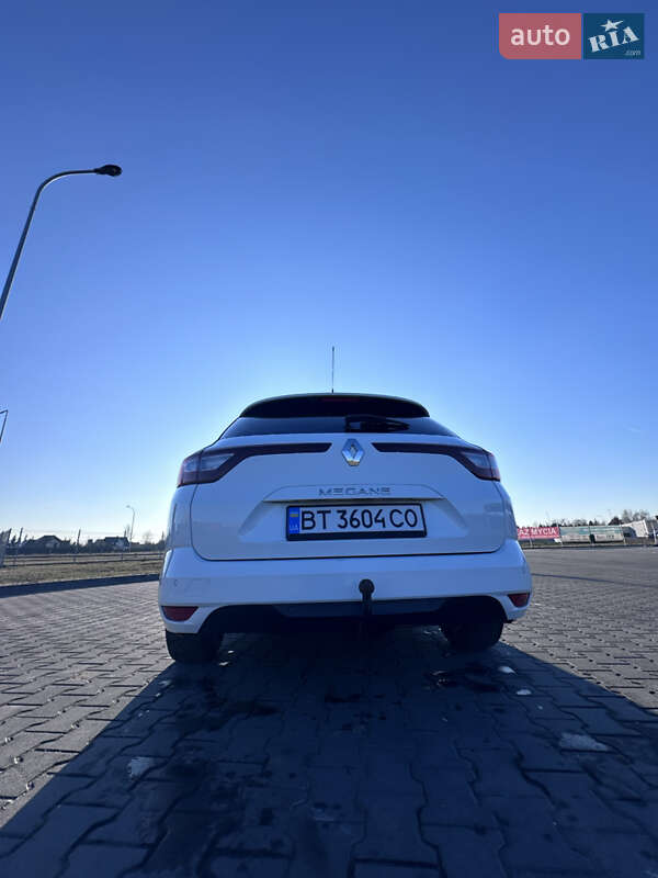 Универсал Renault Megane 2017 в Новоднестровске