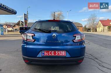 Универсал Renault Megane 2010 в Городке