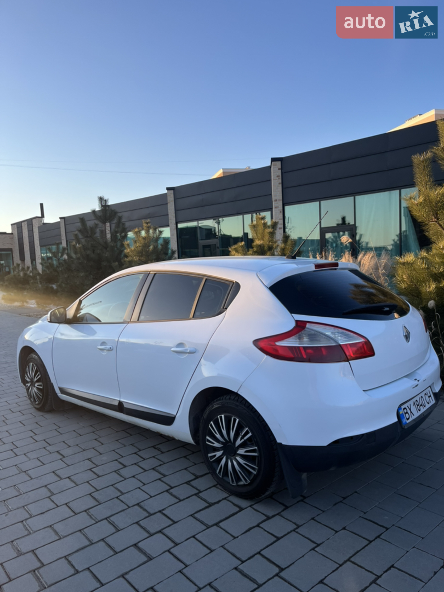 2010 Renault Megane - мініатюра 2