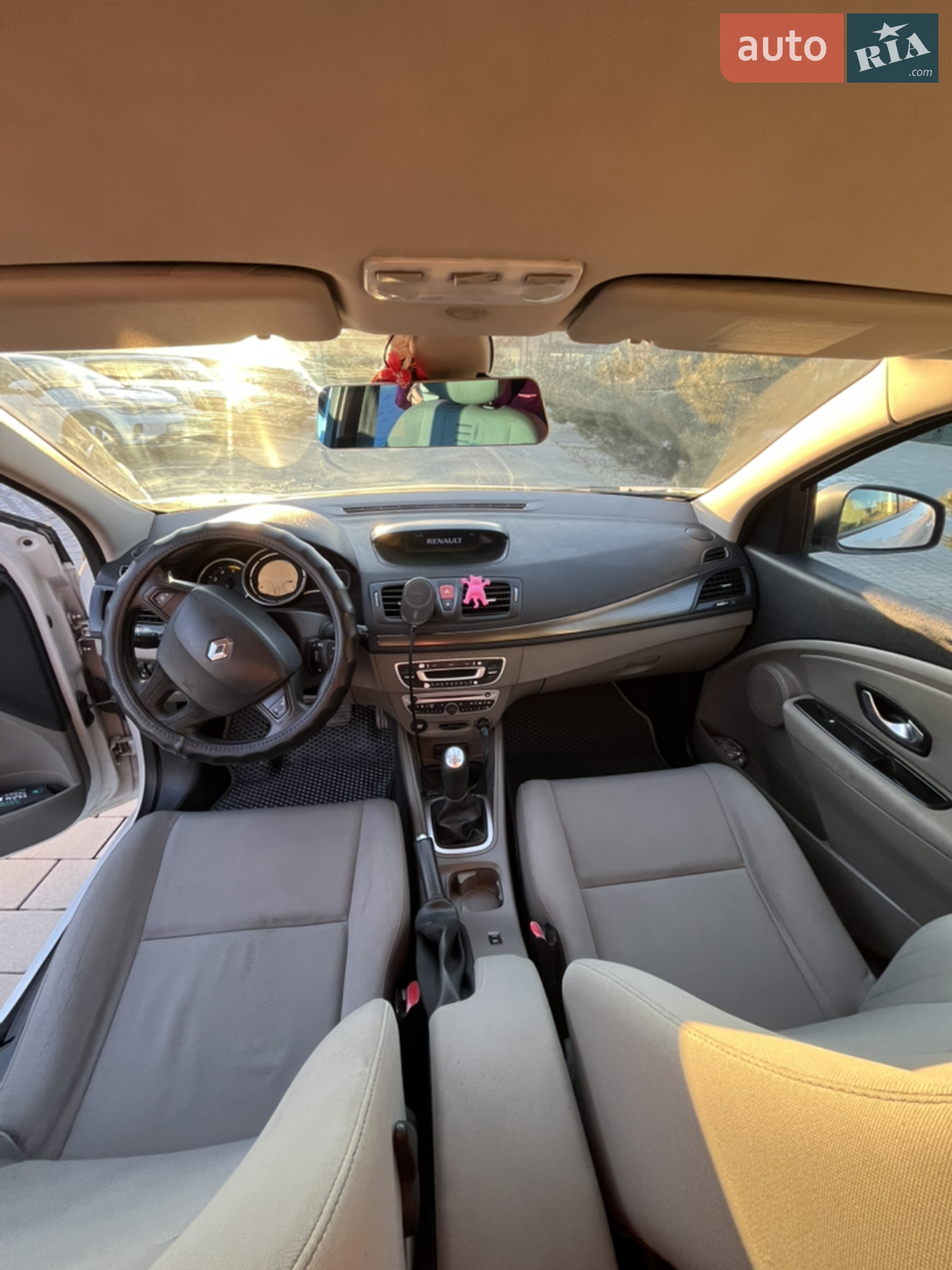 2010 Renault Megane - мініатюра 12