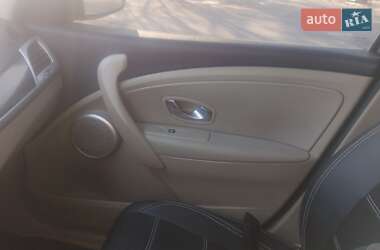 Хетчбек Renault Megane 2009 в 