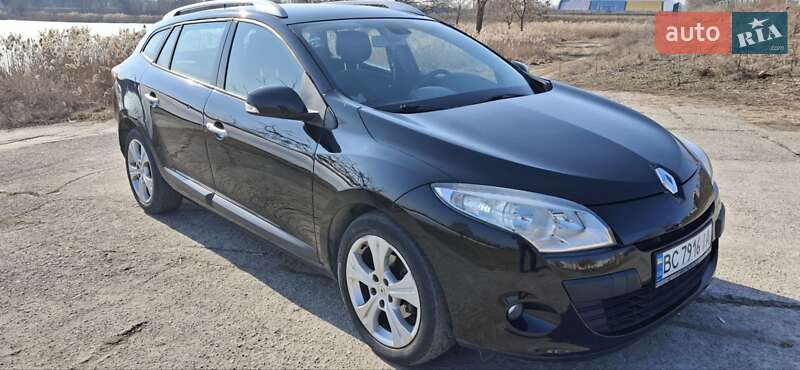 Универсал Renault Megane 2011 в Нетешине