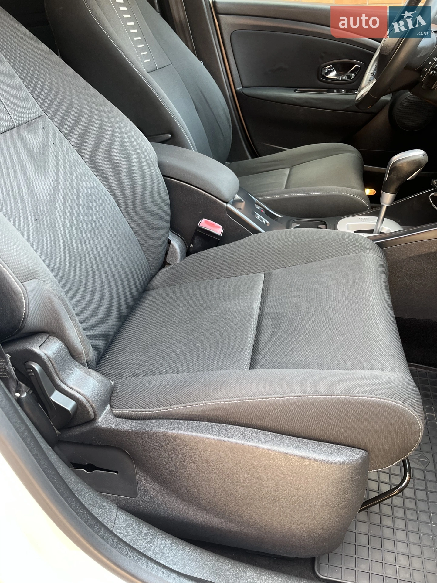 2012 Renault Megane - мініатюра 15