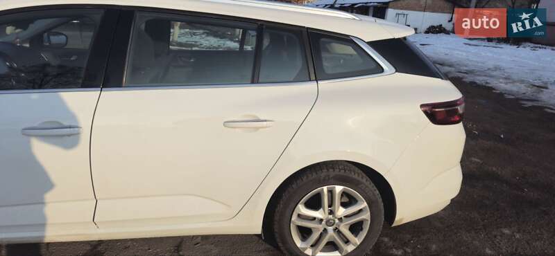 Универсал Renault Megane 2017 в Глухове фото 3 Универсал Renault Megane 2017 в Глухове