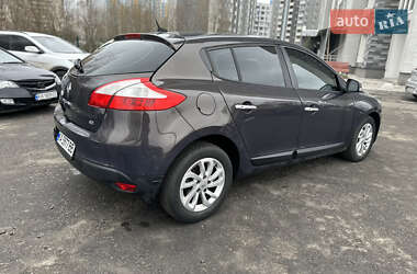 Хэтчбек Renault Megane 2014 в 