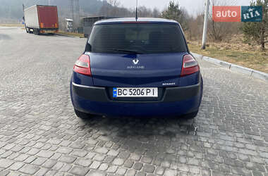 Хэтчбек Renault Megane 2006 в 