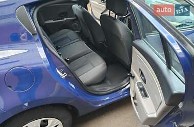 Хэтчбек Renault Megane 2009 в 