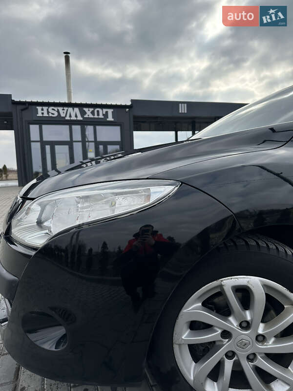 Универсал Renault Megane 2011 в Золочеве фото 13 Универсал Renault Megane 2011 в Золочеве