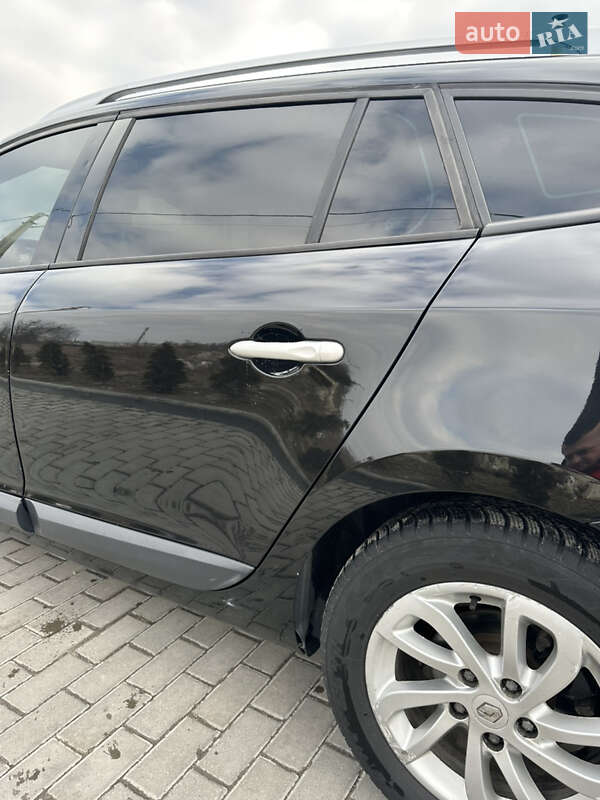 Универсал Renault Megane 2011 в Золочеве фото 16 Универсал Renault Megane 2011 в Золочеве