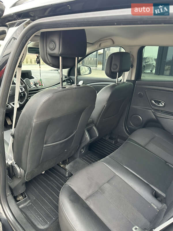 Универсал Renault Megane 2011 в Золочеве фото 24 Универсал Renault Megane 2011 в Золочеве