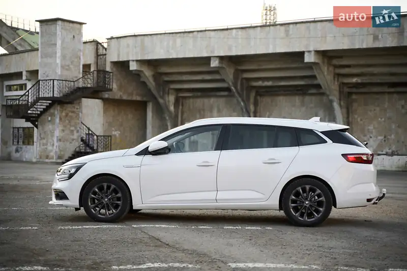 Renault Megane 2017 VIN VF1RFB00958182337 фото оголошення 3 з 92