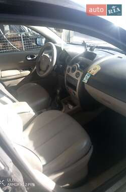 Хэтчбек Renault Megane 2002 в 