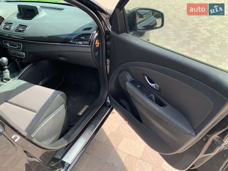 Универсал Renault Megane 2011 в Сарнах