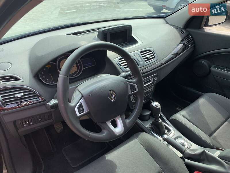 Универсал Renault Megane 2011 в Сарнах