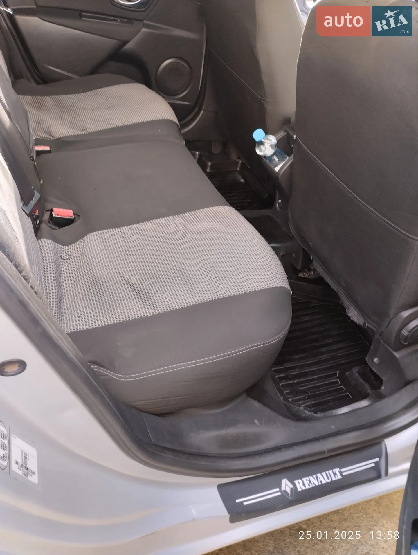 2010 Renault Megane - мініатюра 20