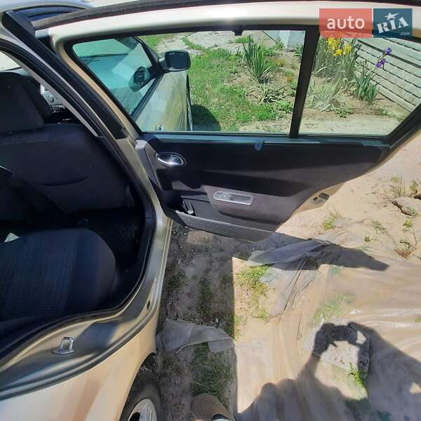 Седан Renault Megane 2007 в Днепре