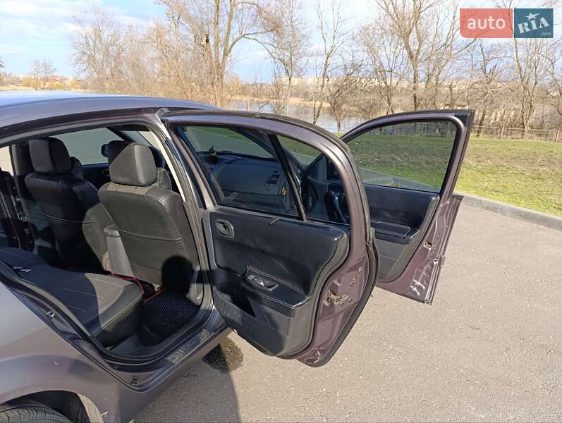 Седан Renault Megane 2005 в Кривому Розі