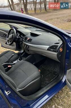 Хэтчбек Renault Megane 2010 в 