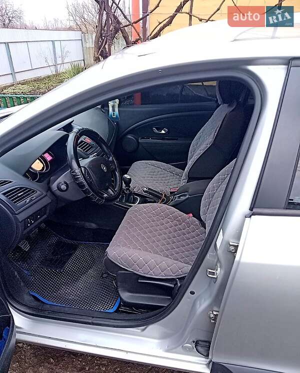 Универсал Renault Megane 2011 в 