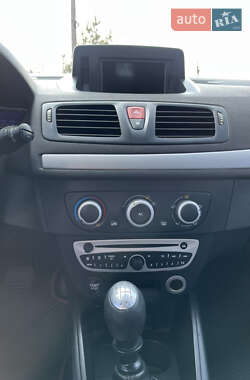 Универсал Renault Megane 2011 в 