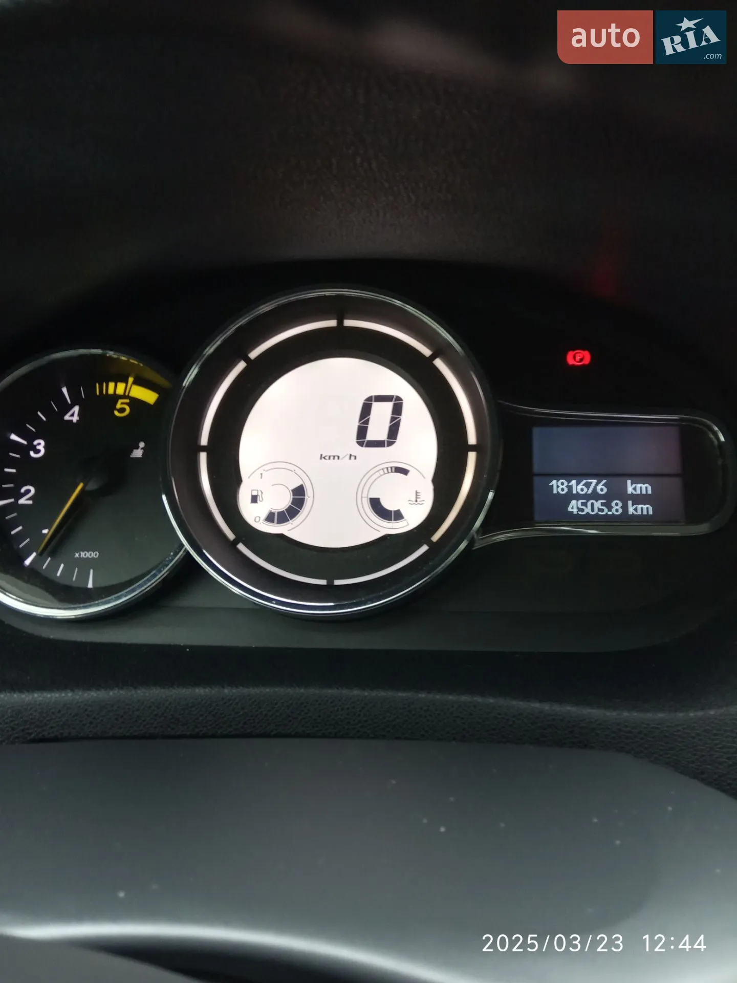 2013 Renault Megane - мініатюра 10