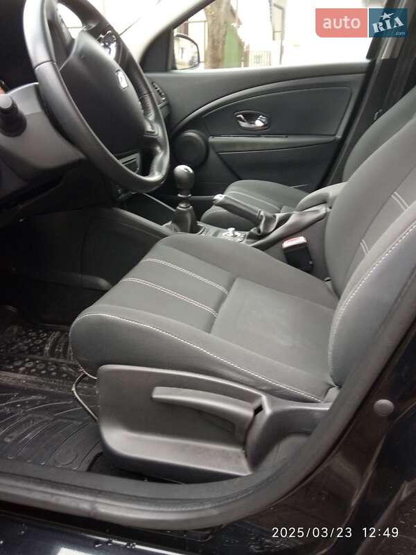 Универсал Renault Megane 2013 в Бориславе