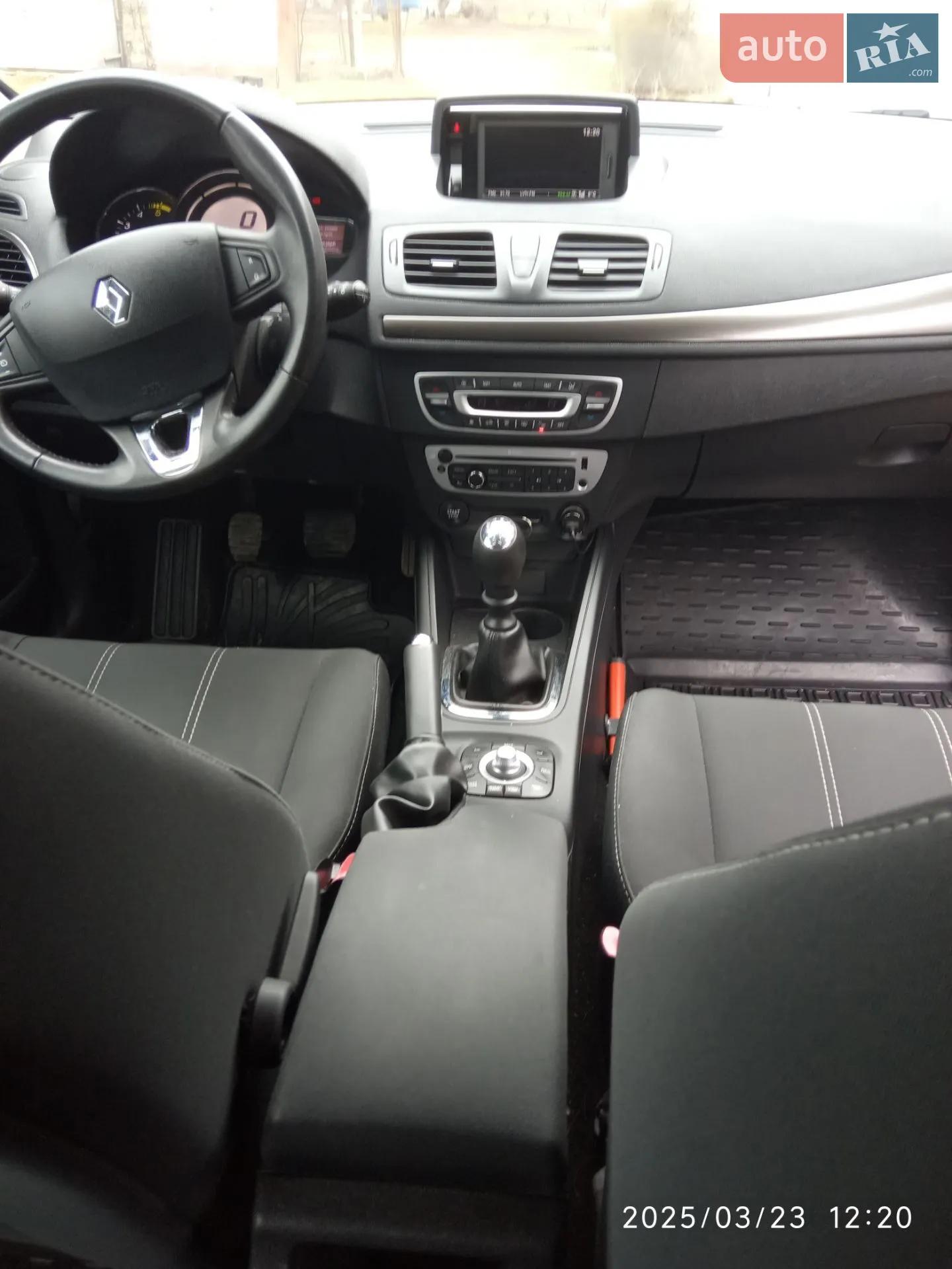 2013 Renault Megane - мініатюра 24