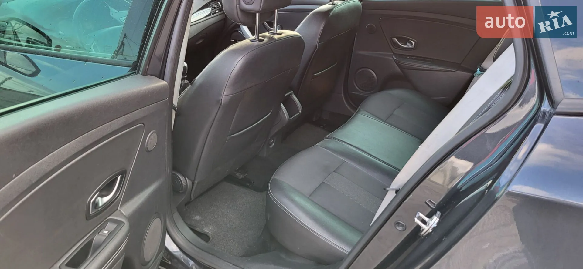 2011 Renault Megane - мініатюра 22
