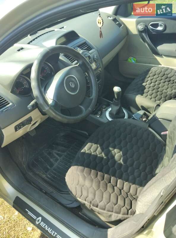 Седан Renault Megane 2006 в Козельщині