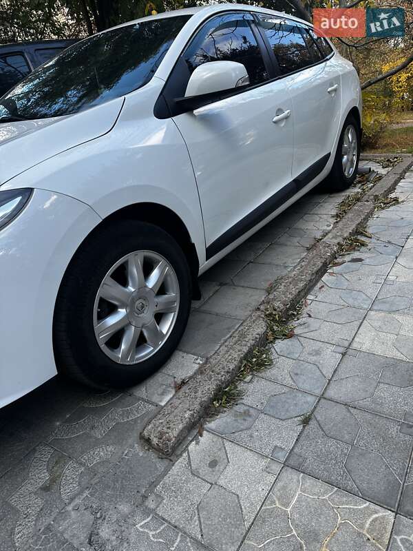 Універсал Renault Megane 2015 в Світловодську
