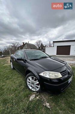 Кабриолет Renault Megane 2005 в 