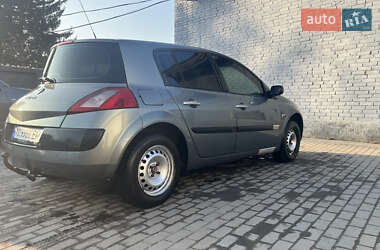 Хэтчбек Renault Megane 2003 в 