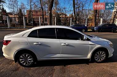 Седан Renault Megane 2018 в 