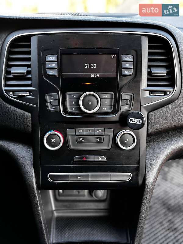 Седан Renault Megane 2018 в 