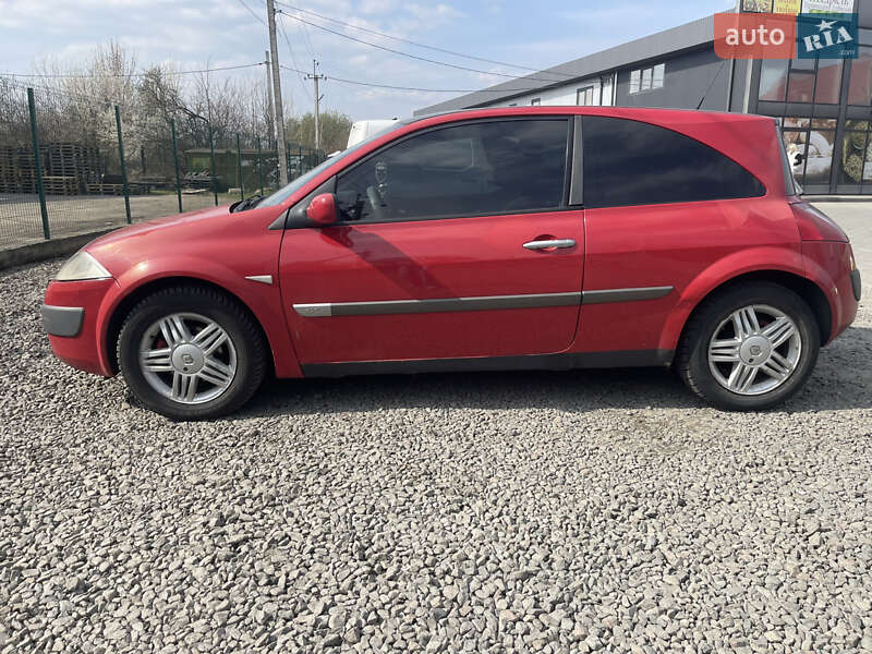 Хетчбек Renault Megane 2004 в Стрию