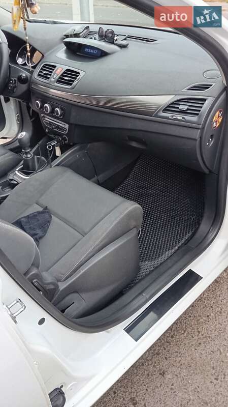 Универсал Renault Megane 2011 в Перечине