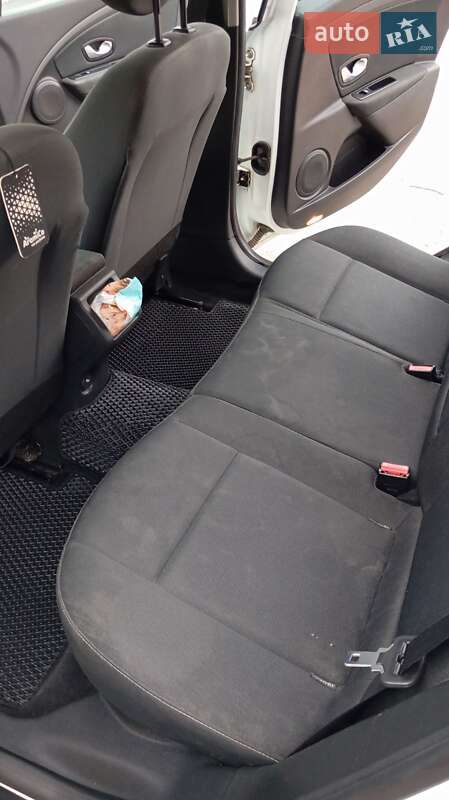 Универсал Renault Megane 2011 в Перечине