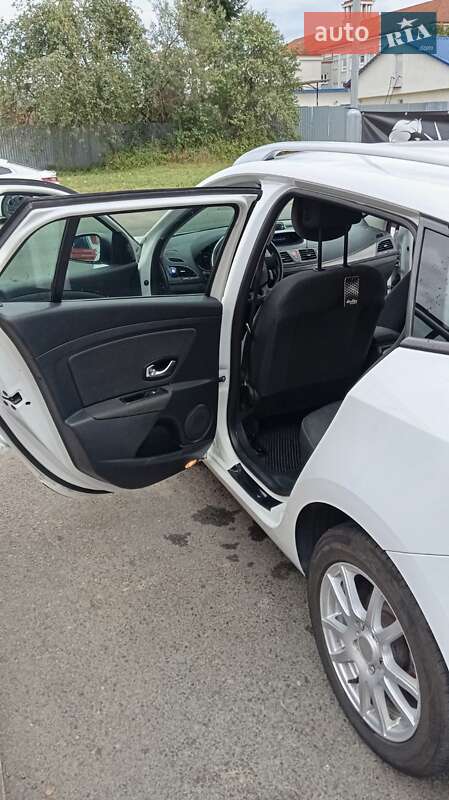 Универсал Renault Megane 2011 в Перечине