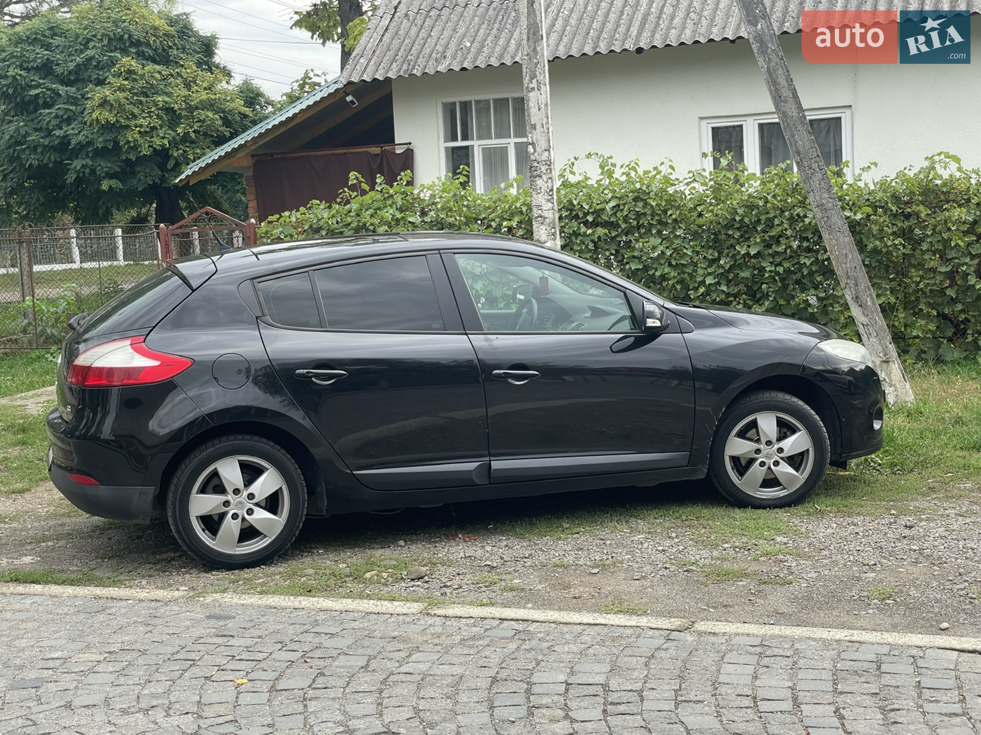 2010 Renault Megane - мініатюра 2