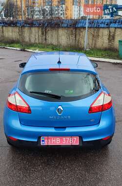 Хэтчбек Renault Megane 2014 в 