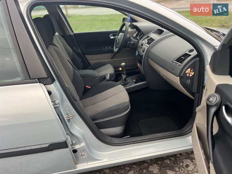 Седан Renault Megane 2003 в Лозовой