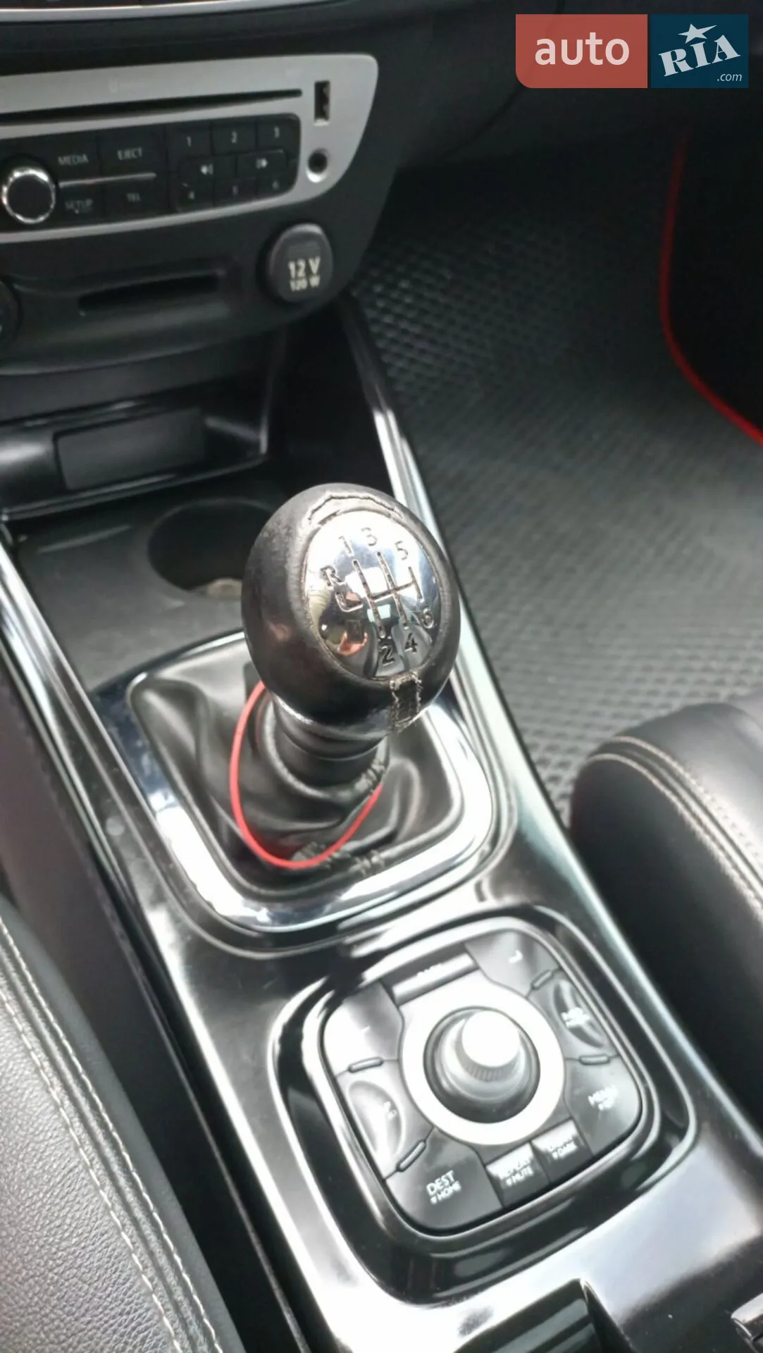 2013 Renault Megane - мініатюра 28